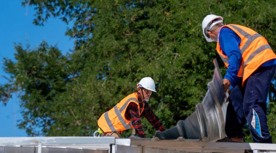 Expert Emergency Roof Repairs services in Brooksville, FL